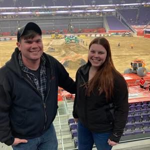 Meet your Posher, Alexis